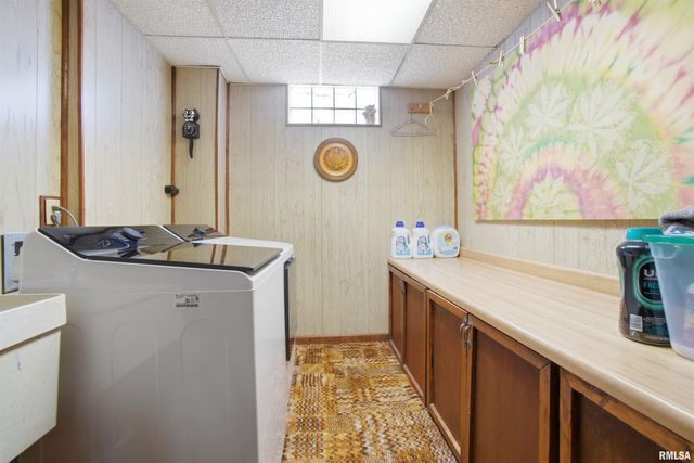 229 E FAR HILLS Drive, East Peoria, IL 61611