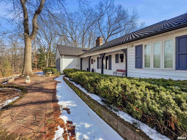 229 E FAR HILLS Drive, East Peoria, IL 61611