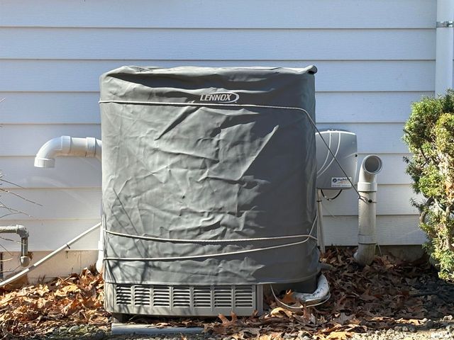 229 E FAR HILLS Drive, East Peoria, IL 61611