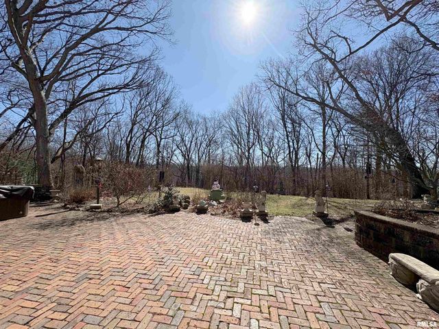 229 E FAR HILLS Drive, East Peoria, IL 61611