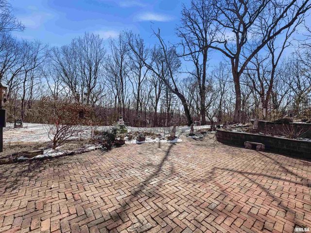 229 E FAR HILLS Drive, East Peoria, IL 61611