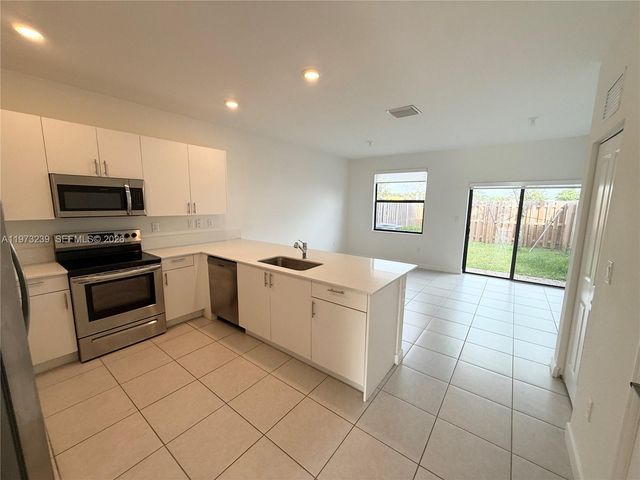 23465 SW 127th Pl 23465, Homestead, FL 33032