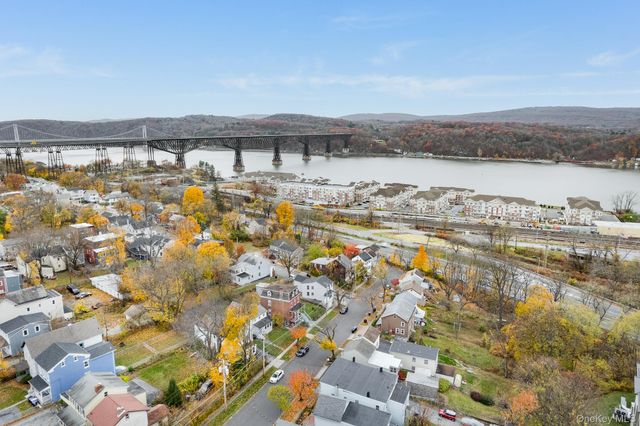 36 Spruce Street, Poughkeepsie, NY 12601