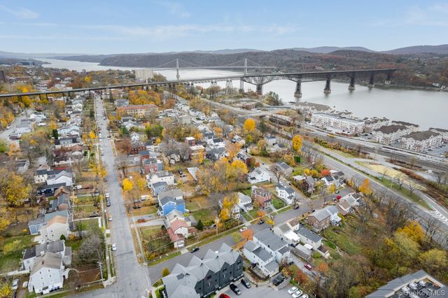 36 Spruce Street, Poughkeepsie, NY 12601