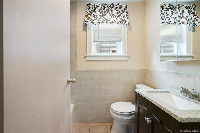 36 Spruce Street, Poughkeepsie, NY 12601