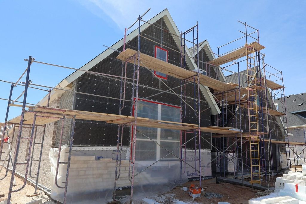 19703 Centennial Park Lane, Cypress, TX 77433