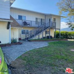 9726 Tujunga Canyon Place, Tujunga, CA 91042