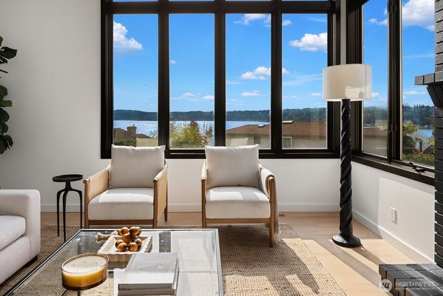 1540 204th Avenue NE, Sammamish, WA 98074