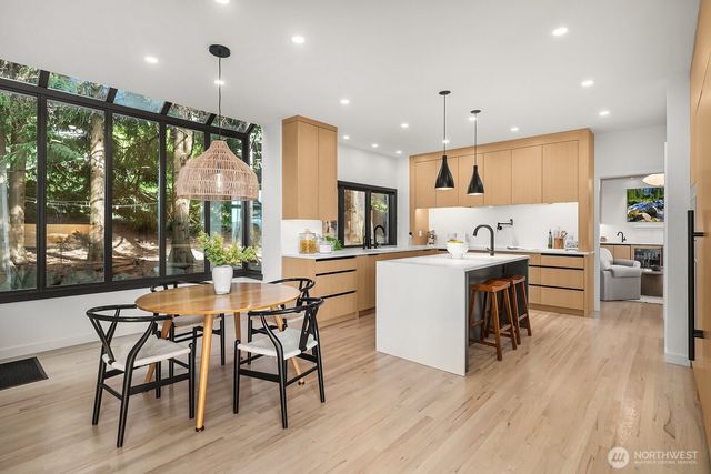 1540 204th Avenue NE, Sammamish, WA 98074