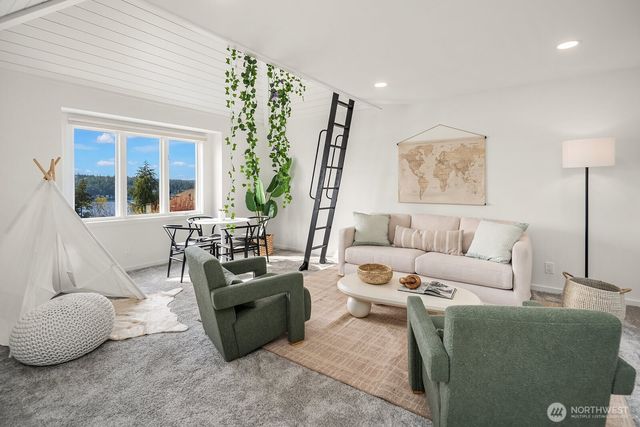 1540 204th Avenue NE, Sammamish, WA 98074