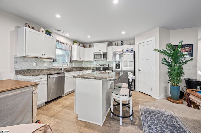 311 Stockland Trail, Fountain Inn, SC 29644