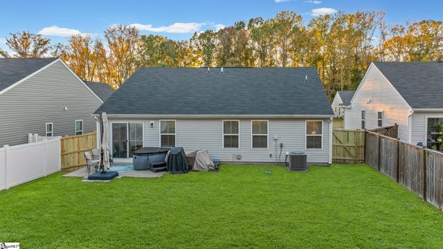 311 Stockland Trail, Fountain Inn, SC 29644