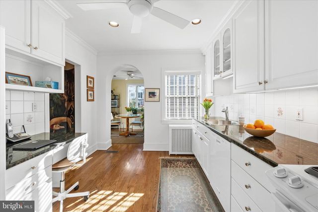 706 GREENHILL AVE, Wilmington, DE 19805