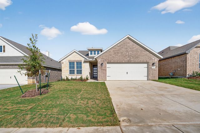 3521 Helena Street, Gainesville, TX 76240
