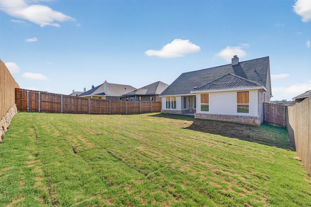 3521 Helena Street, Gainesville, TX 76240