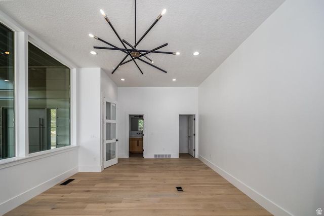 1668 E FOREST HILLS DR, Millcreek, UT 84106