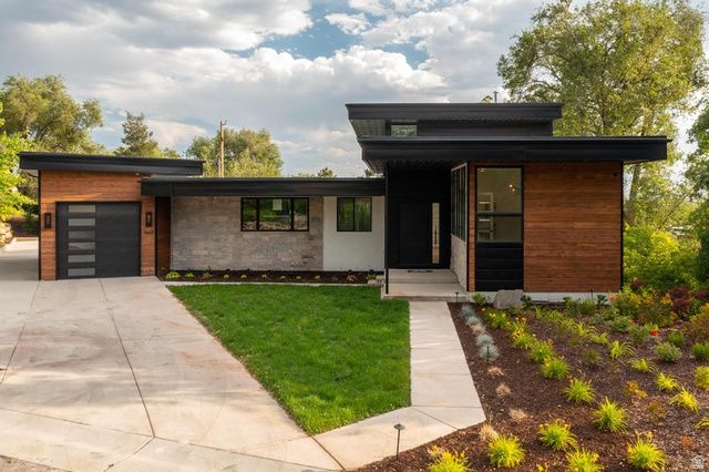 1668 E FOREST HILLS DR, Millcreek, UT 84106