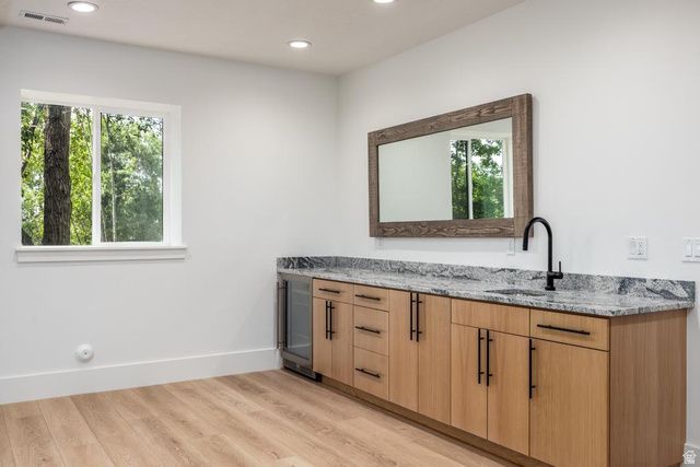 1668 E FOREST HILLS DR, Millcreek, UT 84106