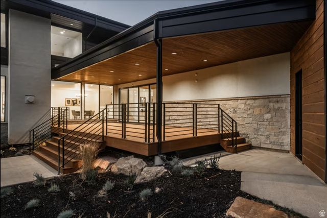 1668 E FOREST HILLS DR, Millcreek, UT 84106