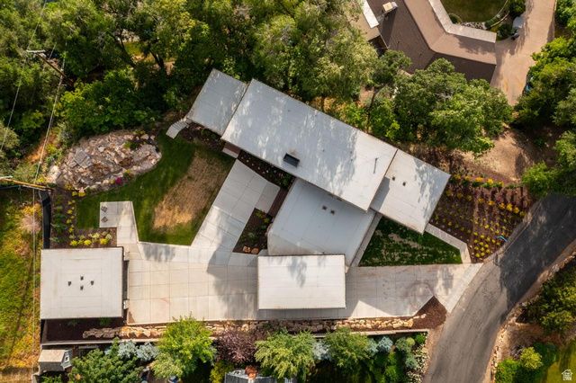 1668 E FOREST HILLS DR, Millcreek, UT 84106