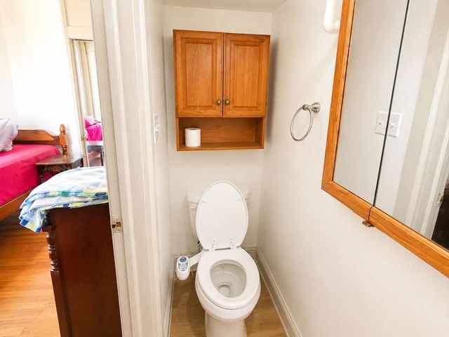 285 Lynn Shore Dr 101, Lynn, MA 01902