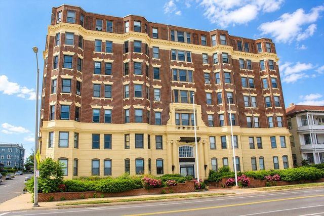 285 Lynn Shore Dr 101, Lynn, MA 01902