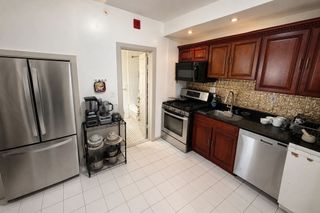 285 Lynn Shore Dr 101, Lynn, MA 01902