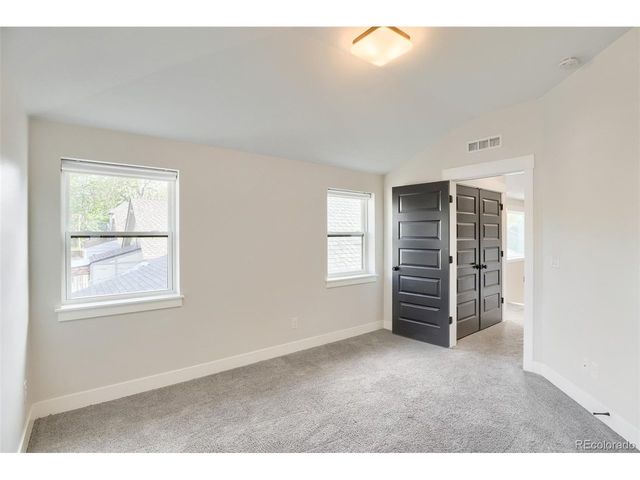3322 N Columbine St, Denver, CO 80205