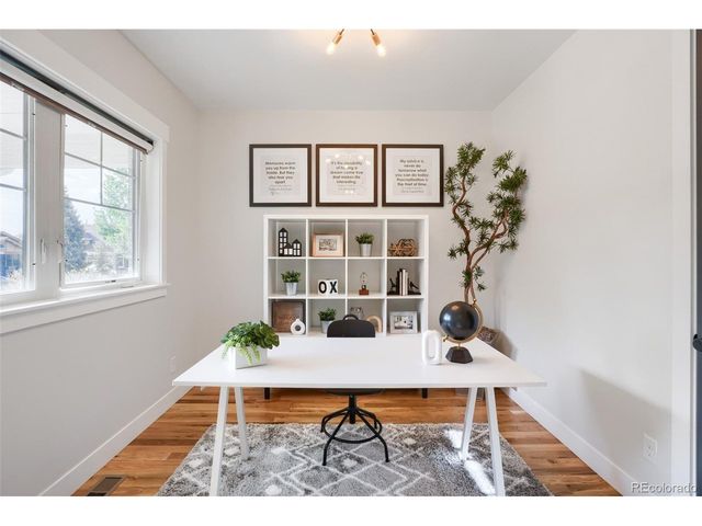 3322 N Columbine St, Denver, CO 80205