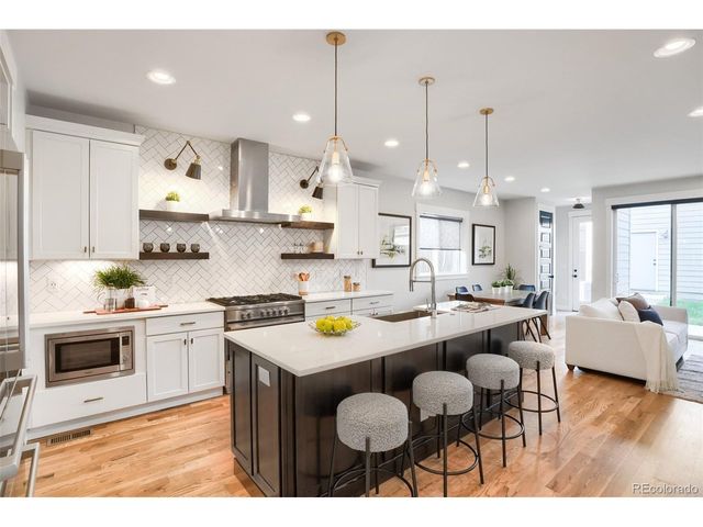 3322 N Columbine St, Denver, CO 80205