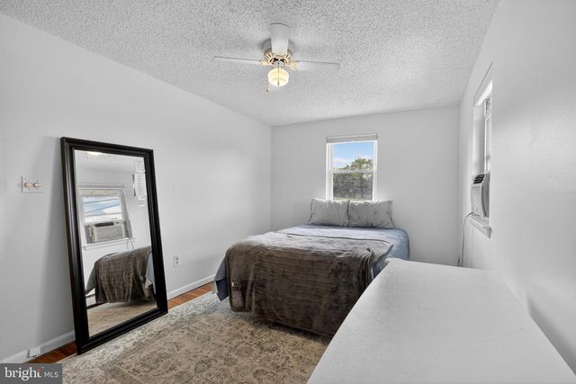 629 CLAY DR, Conshohocken, PA 19428