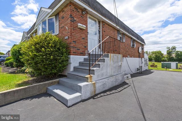 629 CLAY DR, Conshohocken, PA 19428