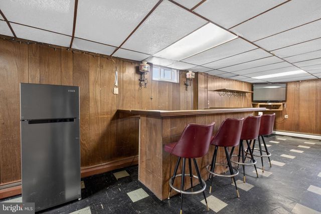 629 CLAY DR, Conshohocken, PA 19428
