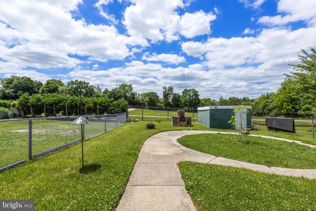 629 CLAY DR, Conshohocken, PA 19428
