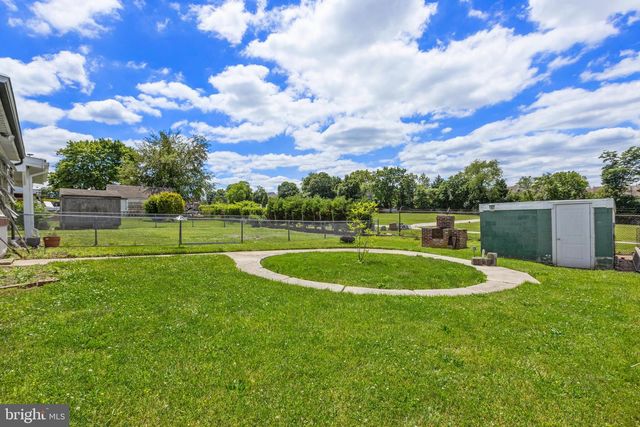 629 CLAY DR, Conshohocken, PA 19428