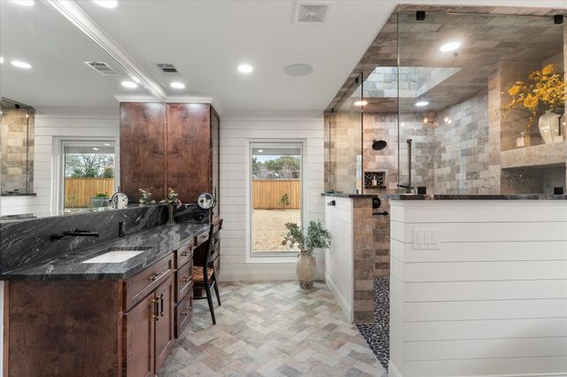 5505 Northaven Road, Dallas, TX 75229