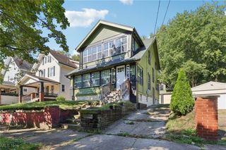 413 Crestwood Avenue, Akron, OH 44302