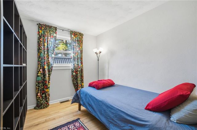 355 Dillon DR, Virginia Beach, VA 23452