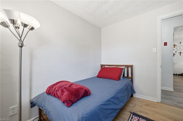 355 Dillon DR, Virginia Beach, VA 23452