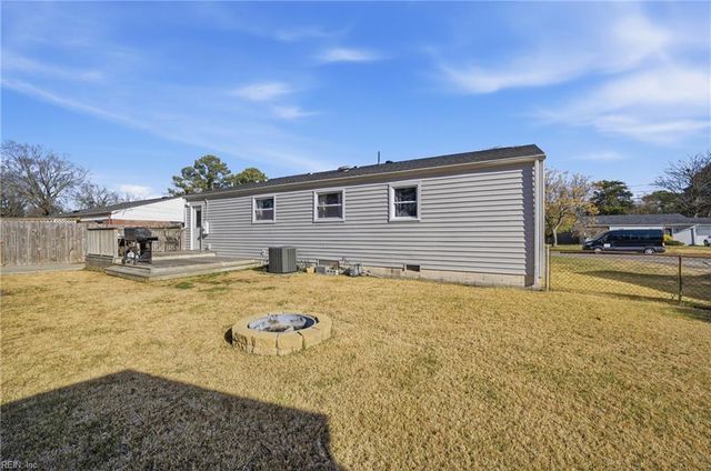 355 Dillon DR, Virginia Beach, VA 23452