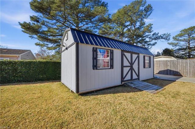 355 Dillon DR, Virginia Beach, VA 23452