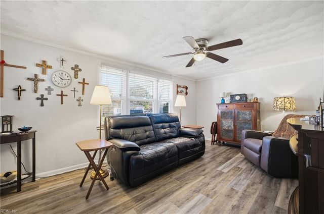 355 Dillon DR, Virginia Beach, VA 23452