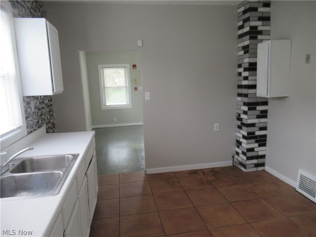 5137 Miller Avenue, Maple Heights, OH 44137