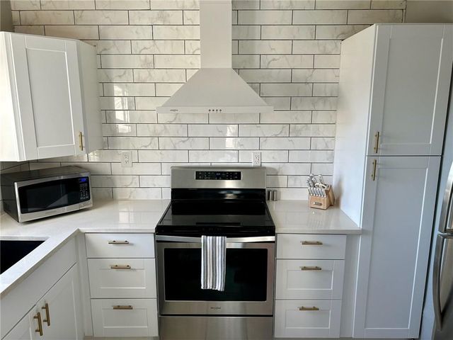 523 Ann Avenue, Kansas City, KS 66101