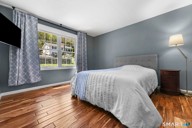 31 Hillandale Road, Danbury, CT 06811