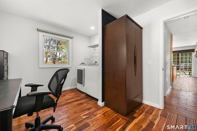 31 Hillandale Road, Danbury, CT 06811