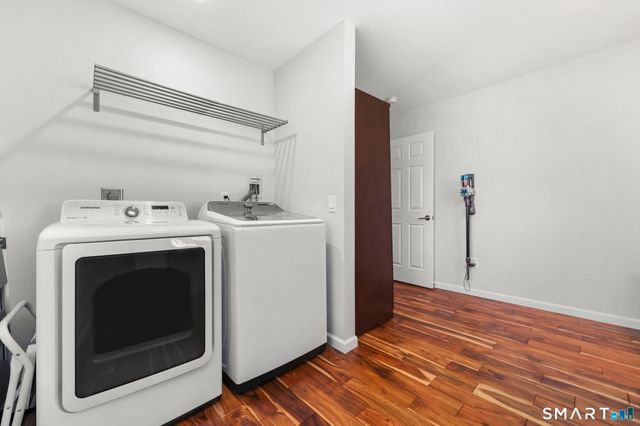 31 Hillandale Road, Danbury, CT 06811