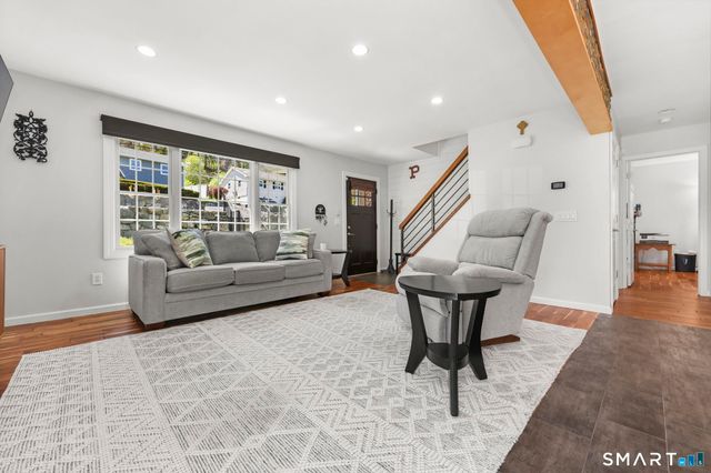 31 Hillandale Road, Danbury, CT 06811