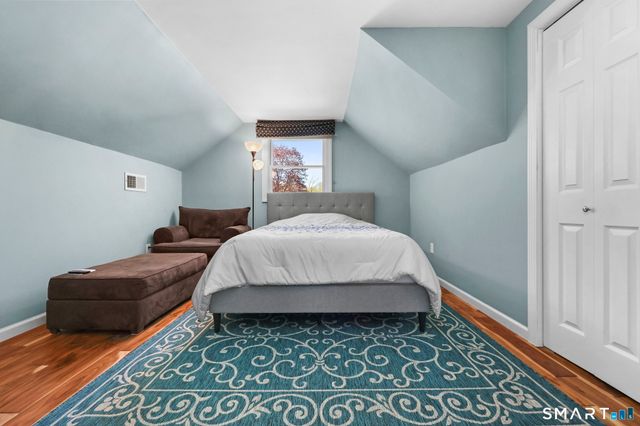 31 Hillandale Road, Danbury, CT 06811