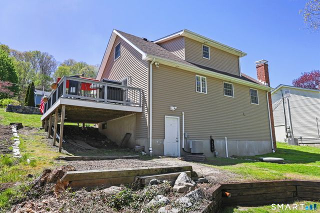 31 Hillandale Road, Danbury, CT 06811